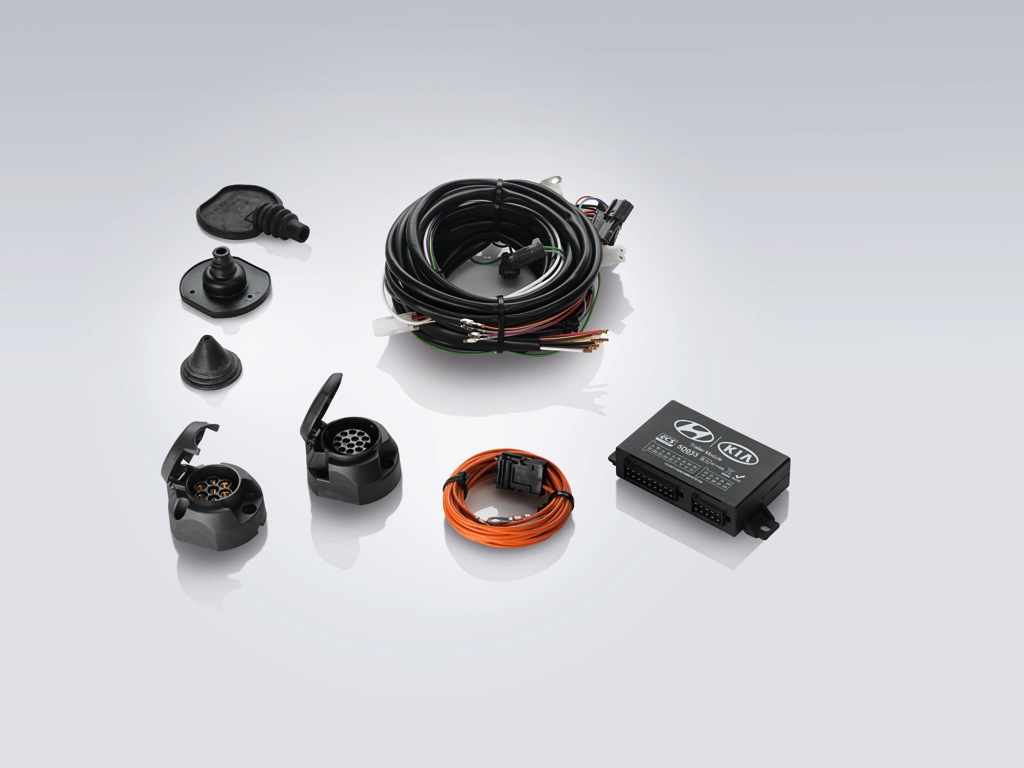 Kit eléctrico para enganche de remolque con base de 13 Polos.