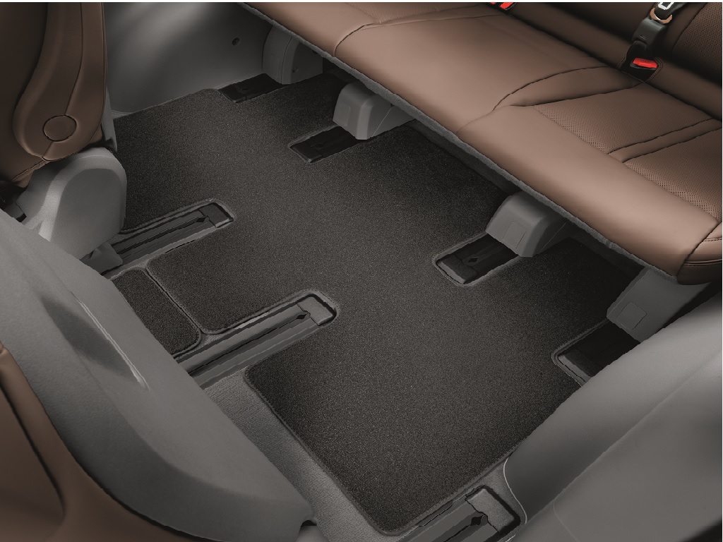 Set de 2 Alfombras Traseras tipo Velour STARIA 7 Plazas