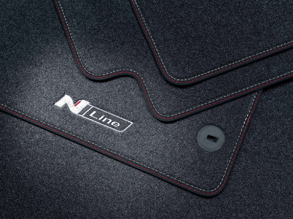 Juego de alfombras modelo Velour Con Logo N Line