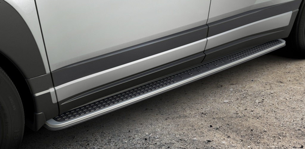 Estribera Integrada de aluminio modelo Sporty