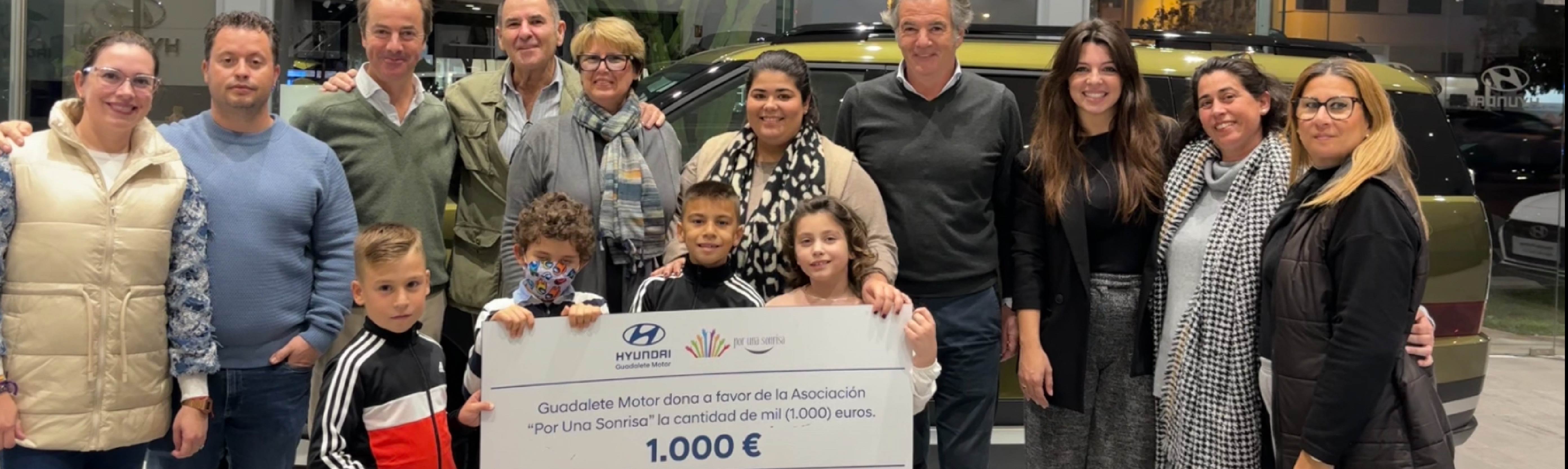 La Asociación Por Una Sonrisa visita Guadalete Motor 