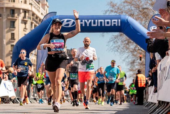 Los expertos del CAR Sant Cugat colaboran con Hyundai a promover el deporte saludable a través de “Run to progress.” Los expertos del CAR Sant Cugat colaboran con Hyundai a promover el deporte saludable a través de “Run to progress.”