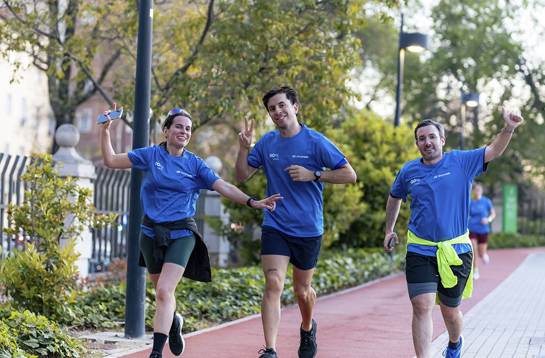 Corredores disfrutando del entrenamiento