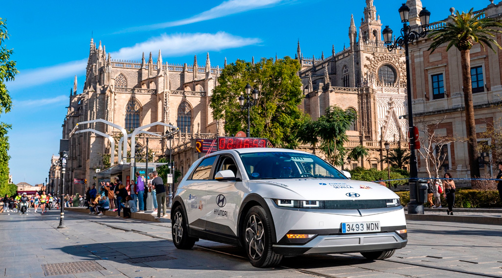 Coche Hyundai en Zurich Maratón Sevilla Coche Hyundai en Zurich Maratón Sevilla