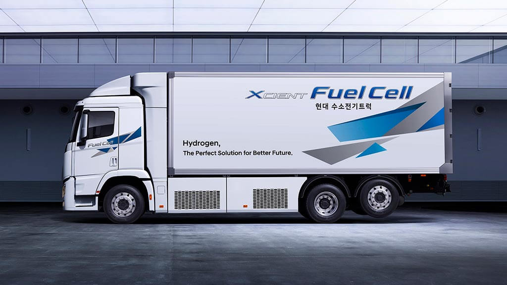Hyundai XCIENT Fuel Cell: Lateral del camión de hidrógeno