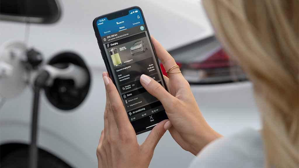 Controla la carga de tu coche eléctrico desde nuestra APP App de control de carga Hyundai
