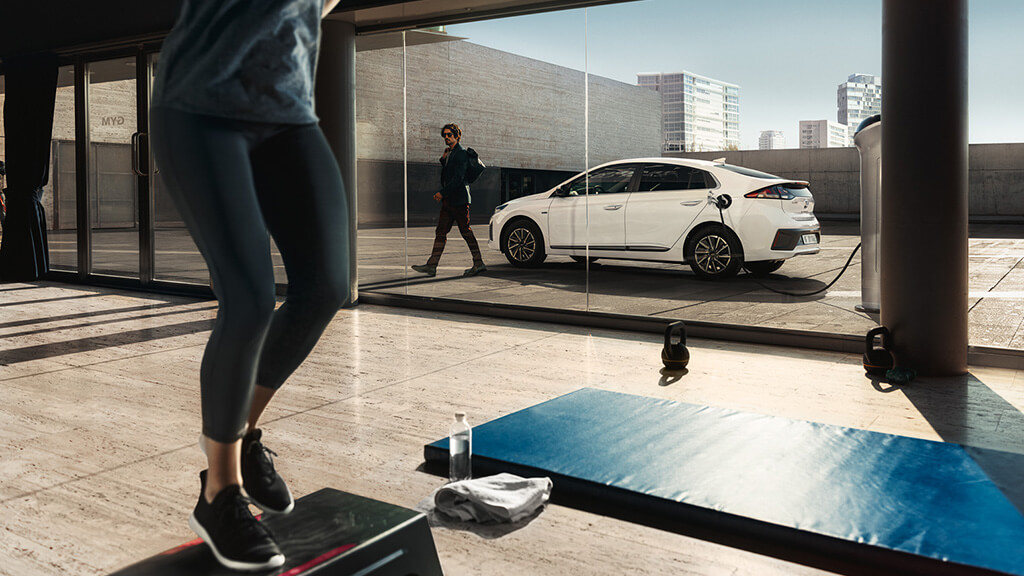 Punto de recarga de coche eléctrico Punto de recarga para coches eléctricos instalado